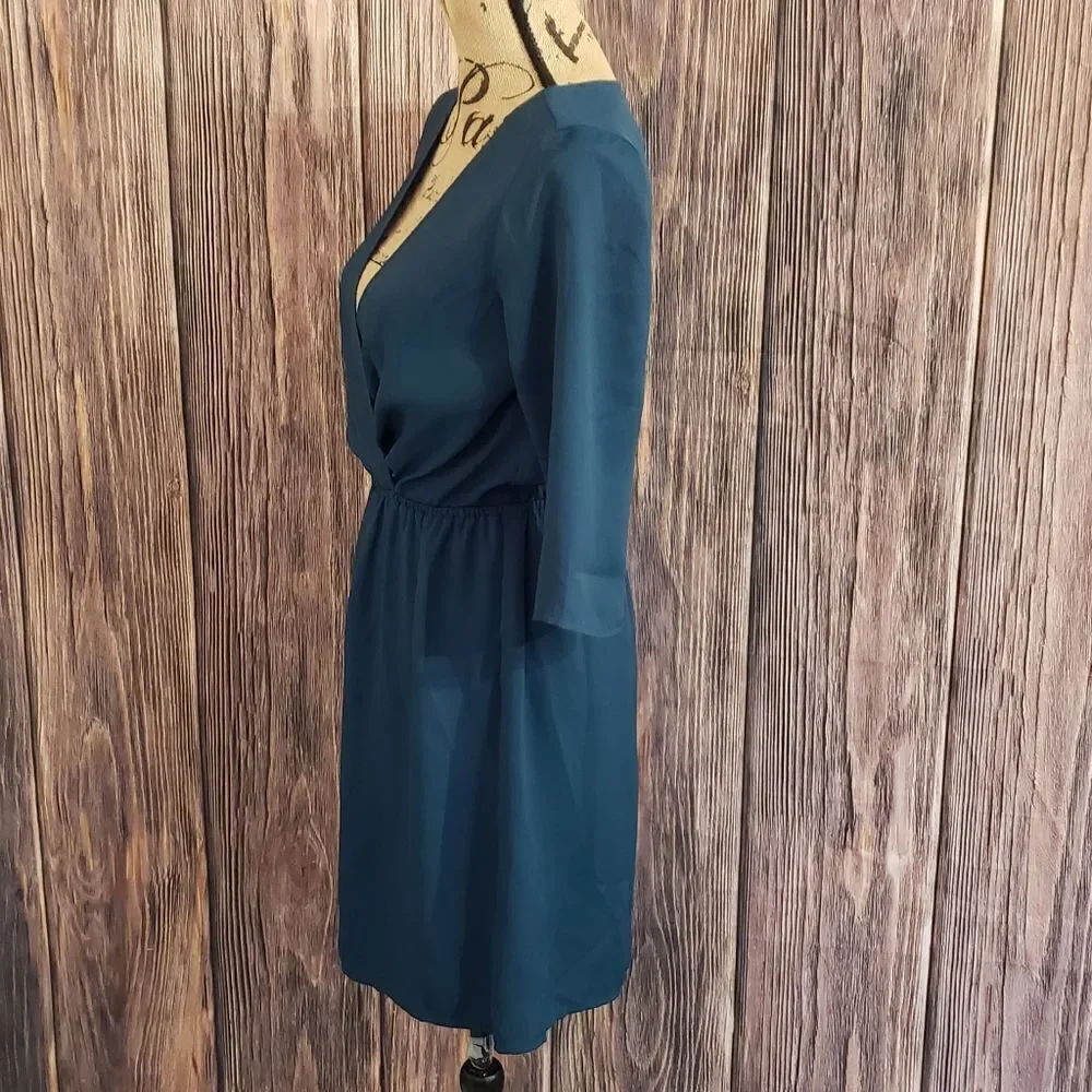 Loft Dress   - Picture 4 of 14